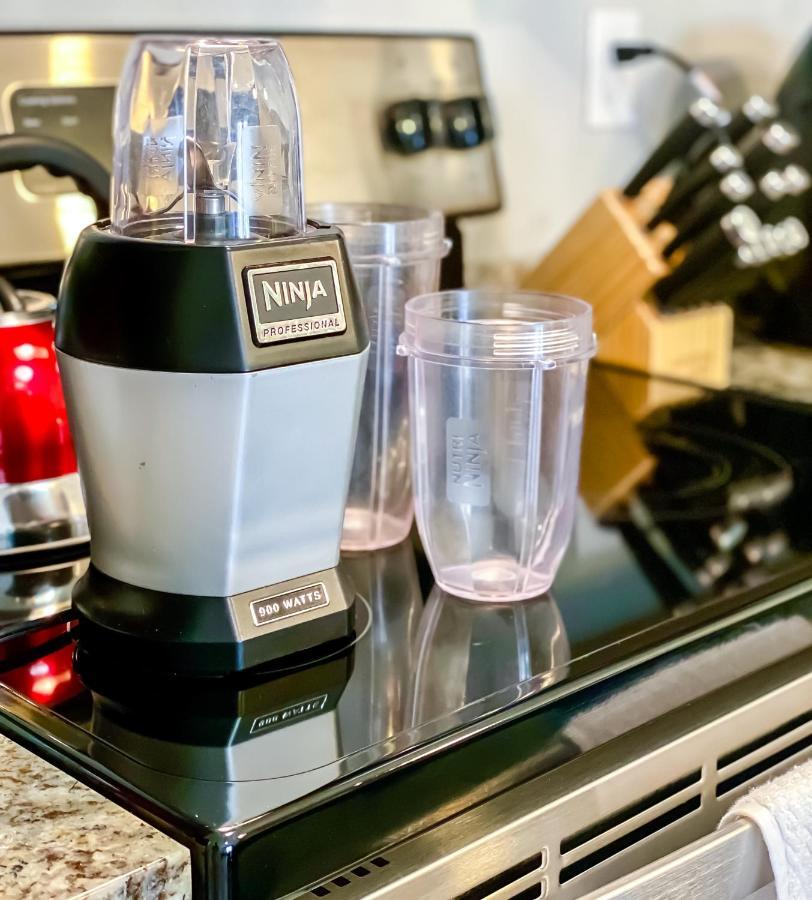 Full Kitchen,King,W/D,Netflix,2 Smart Tvs,Parking Lejlighed Louisville Eksteriør billede